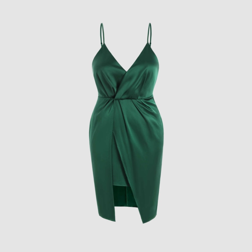 Curve & Plus Solid Backless Twist Front Midi Dress